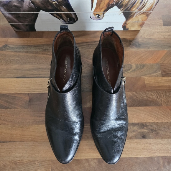 Rebecca Minkoff Saachi Black Leather Ankle Boots with Gold Zipper Size 8 - Picture 2 of 10